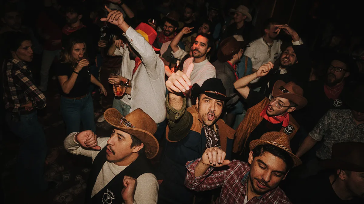 freiheit.com members dancing at the xmas party