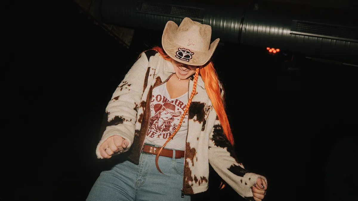 one freiheit.com members is dancing and enjoying the xmas party